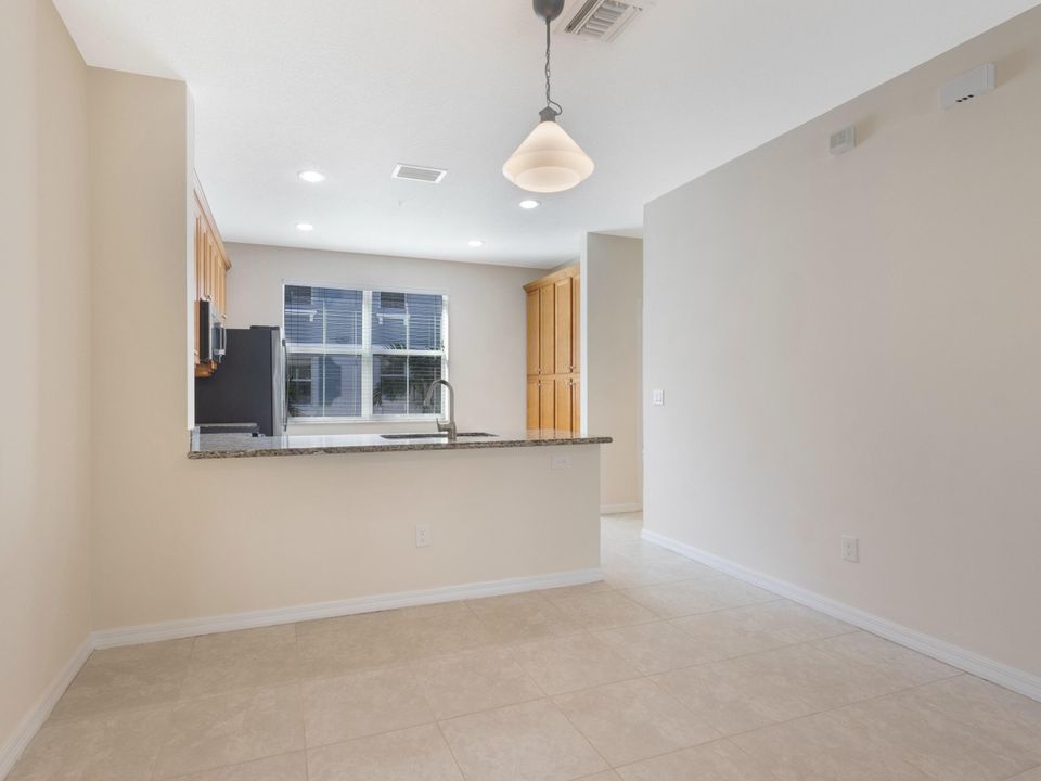 For Sale: $470,000 (3 beds, 2 baths, 1988 Square Feet)