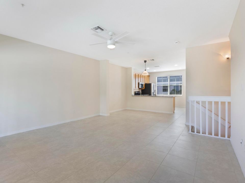 For Sale: $470,000 (3 beds, 2 baths, 1988 Square Feet)