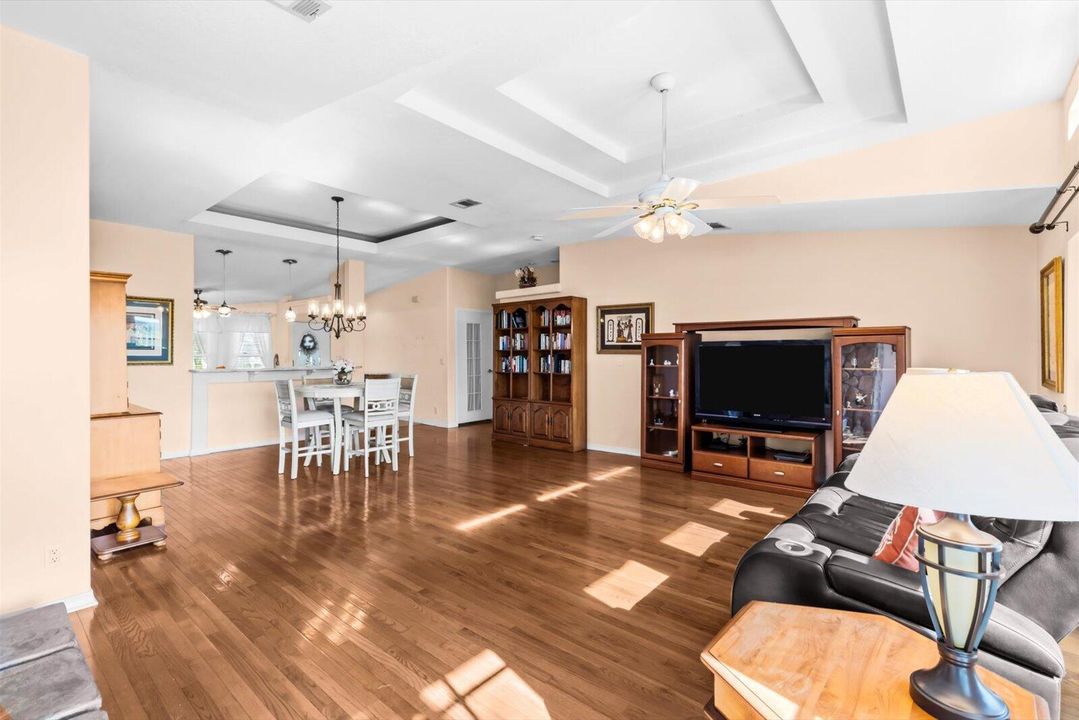 For Sale: $269,900 (3 beds, 2 baths, 1988 Square Feet)