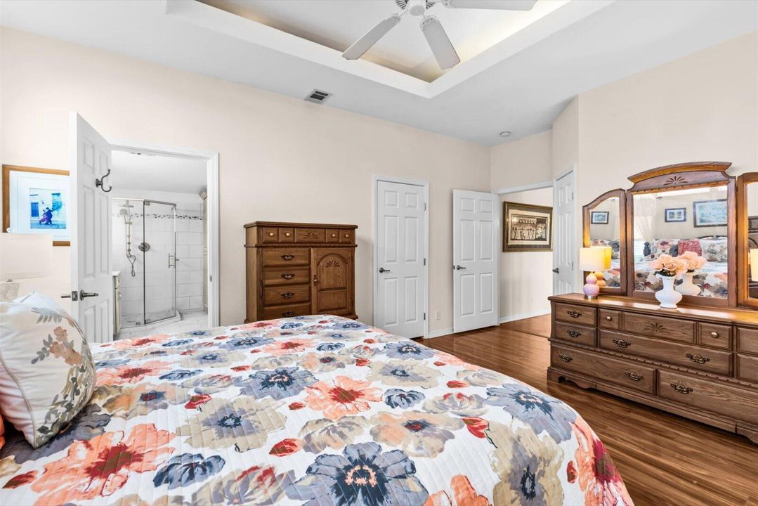 For Sale: $269,900 (3 beds, 2 baths, 1988 Square Feet)