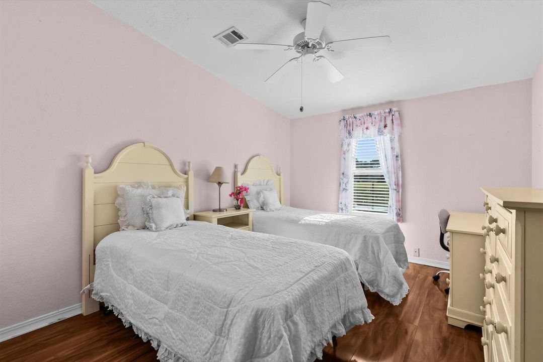 For Sale: $269,900 (3 beds, 2 baths, 1988 Square Feet)