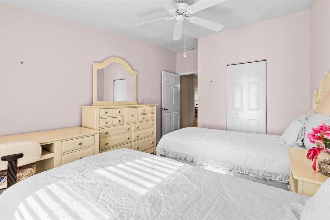 For Sale: $269,900 (3 beds, 2 baths, 1988 Square Feet)