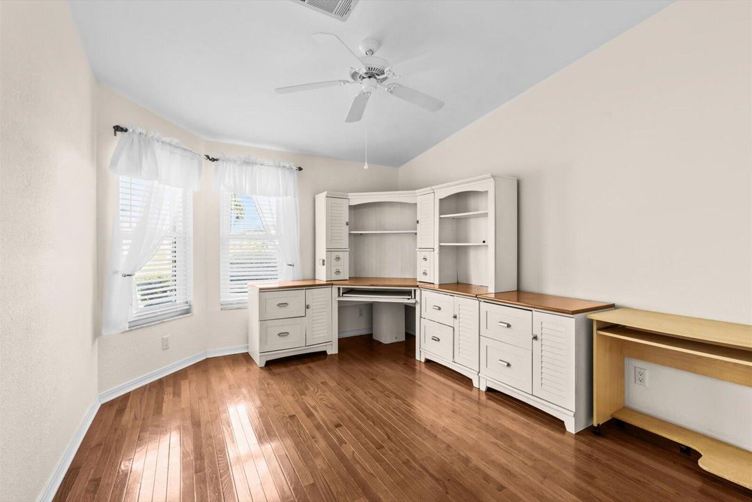 For Sale: $269,900 (3 beds, 2 baths, 1988 Square Feet)