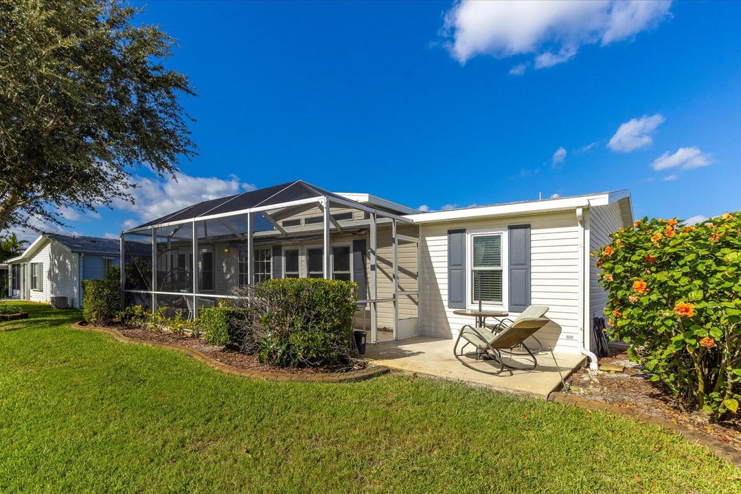 For Sale: $269,900 (3 beds, 2 baths, 1988 Square Feet)