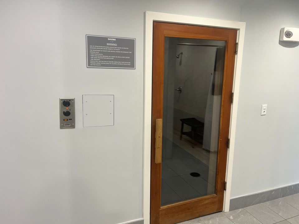 Под контрактом: $299,900 (2 спален, 2 ванн, 1230 Квадратных фут)