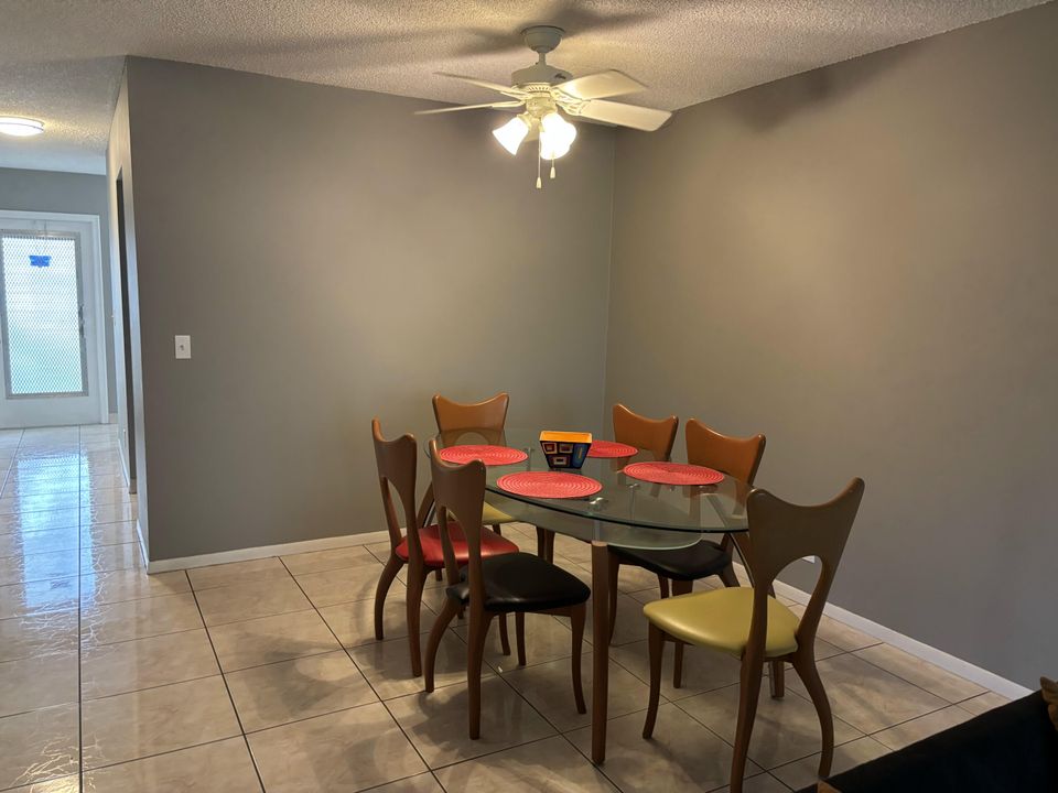 For Rent: $1,950 (2 beds, 2 baths, 1167 Square Feet)