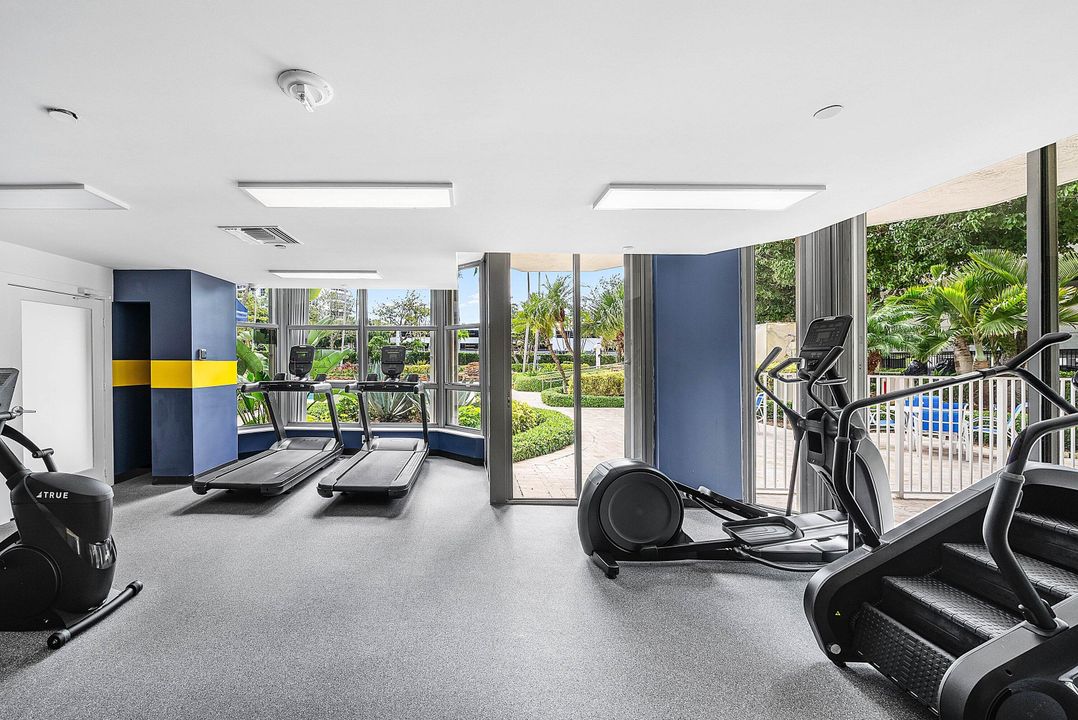 For Sale: $799,999 (2 beds, 2 baths, 1425 Square Feet)