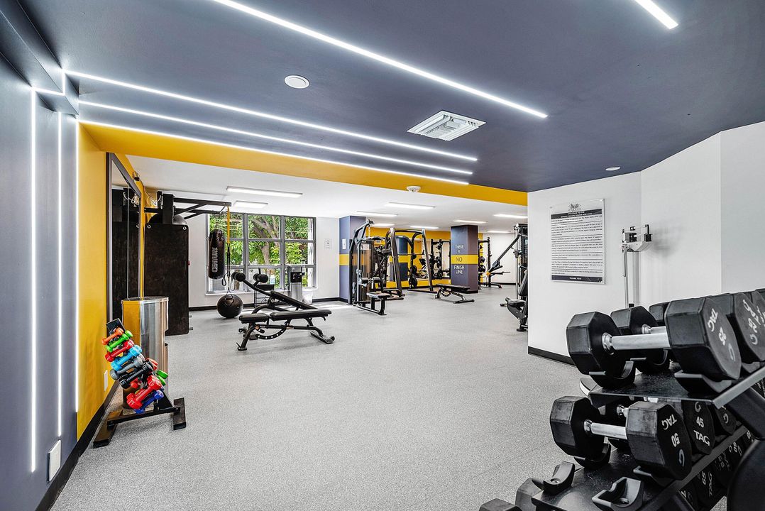 For Sale: $799,999 (2 beds, 2 baths, 1425 Square Feet)