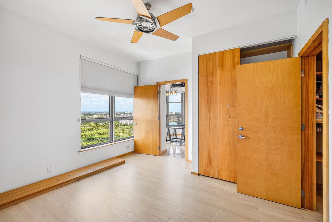 For Sale: $799,999 (2 beds, 2 baths, 1425 Square Feet)