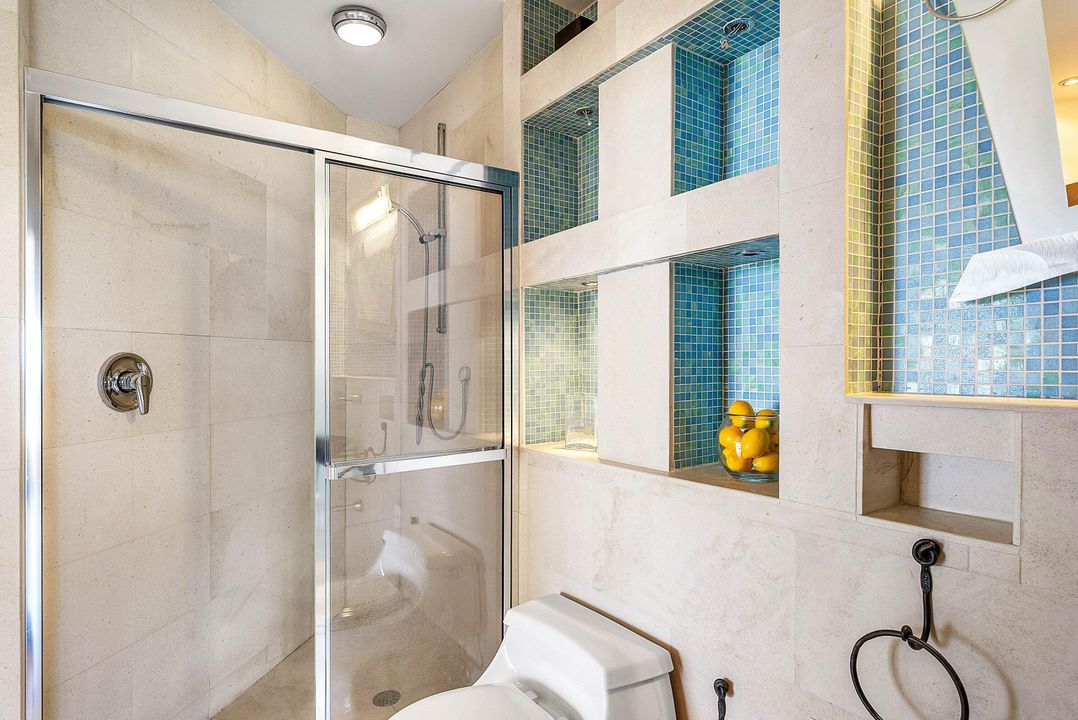 For Sale: $799,999 (2 beds, 2 baths, 1425 Square Feet)