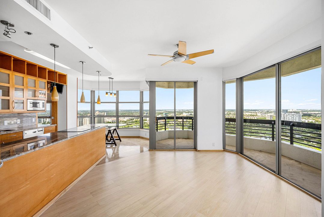 For Sale: $799,999 (2 beds, 2 baths, 1425 Square Feet)