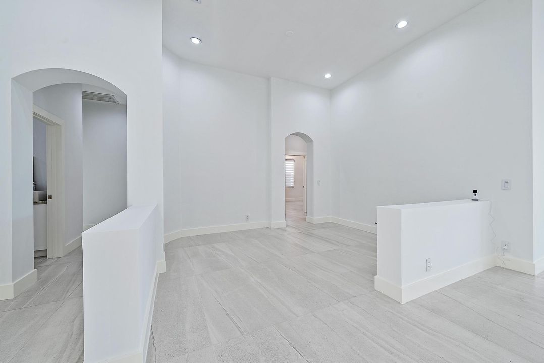 En Venta: $1,285,000 (3 camas, 3 baños, 3122 Pies cuadrados)