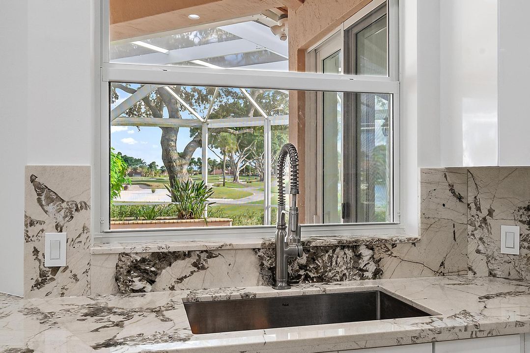 En Venta: $1,285,000 (3 camas, 3 baños, 3122 Pies cuadrados)