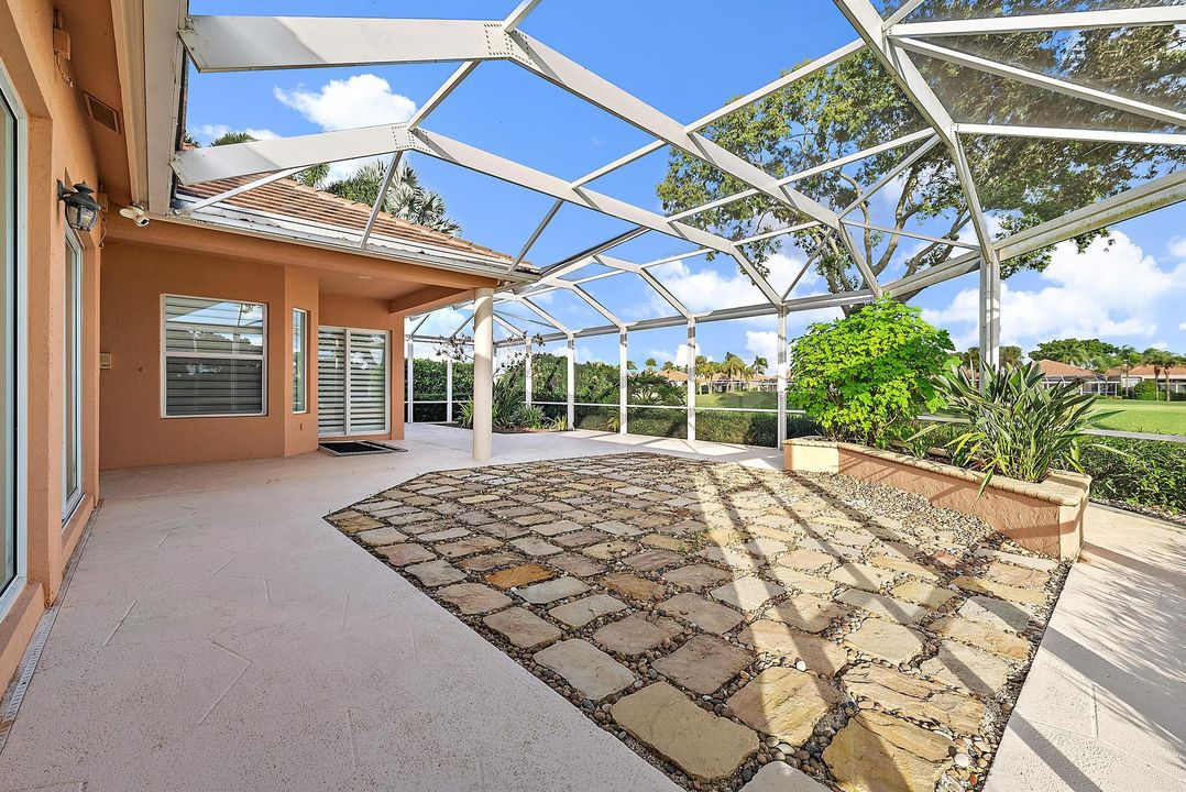 En Venta: $1,285,000 (3 camas, 3 baños, 3122 Pies cuadrados)