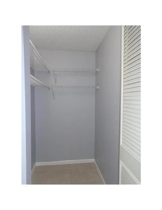 出租: $1,500 (2 贝兹, 1 浴室, 935 平方英尺)