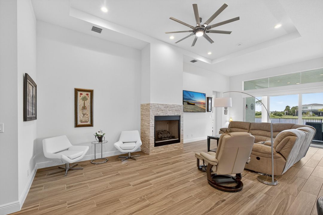 For Sale: $1,300,000 (3 beds, 2 baths, 2409 Square Feet)