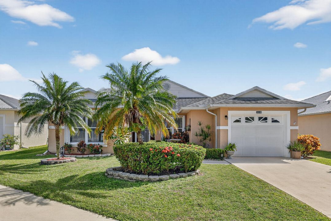 На продажу: $165,000 (2 спален, 2 ванн, 1530 Квадратных фут)