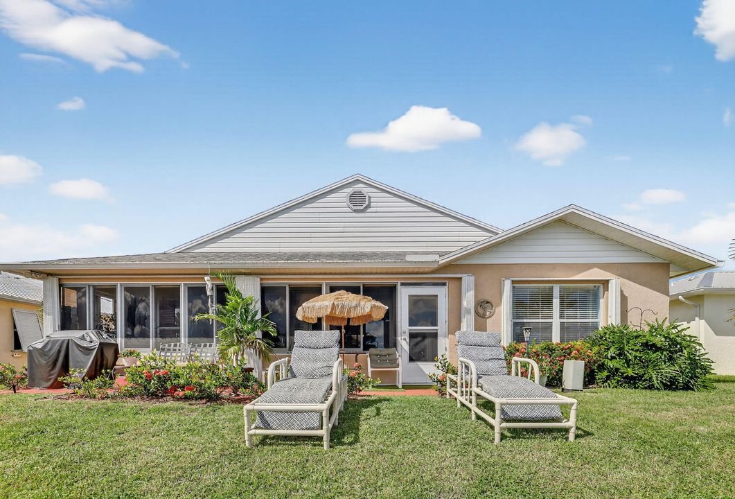 На продажу: $165,000 (2 спален, 2 ванн, 1530 Квадратных фут)