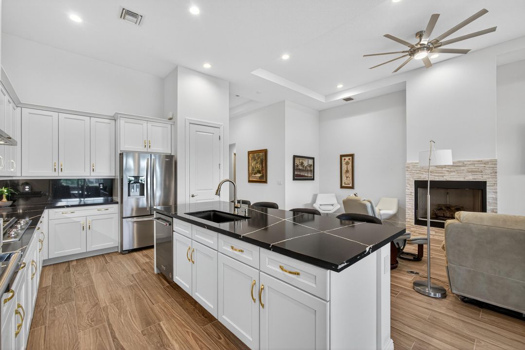 For Sale: $1,300,000 (3 beds, 2 baths, 2409 Square Feet)