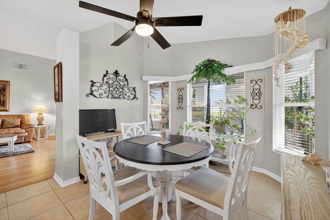 На продажу: $165,000 (2 спален, 2 ванн, 1530 Квадратных фут)