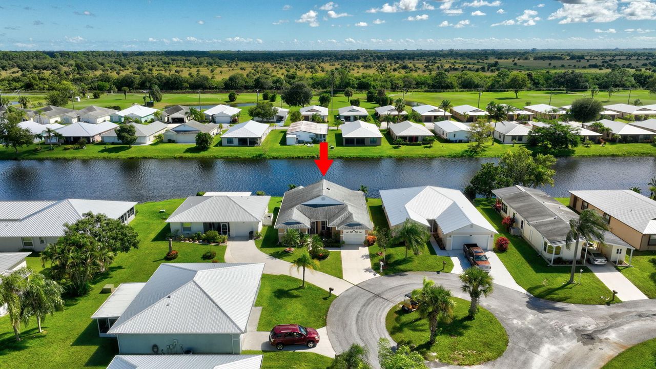 На продажу: $165,000 (2 спален, 2 ванн, 1530 Квадратных фут)