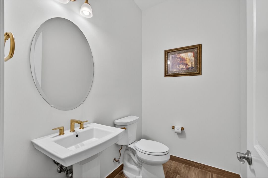 For Sale: $1,300,000 (3 beds, 2 baths, 2409 Square Feet)