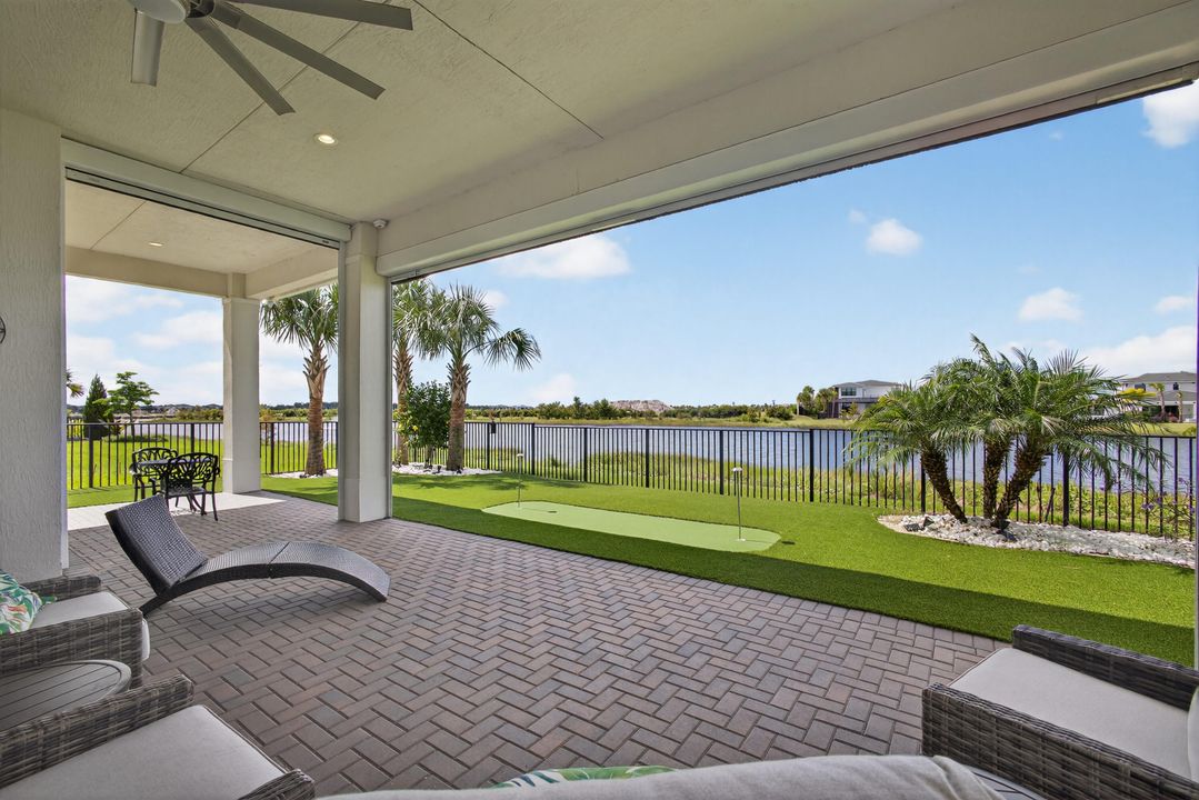 For Sale: $1,300,000 (3 beds, 2 baths, 2409 Square Feet)