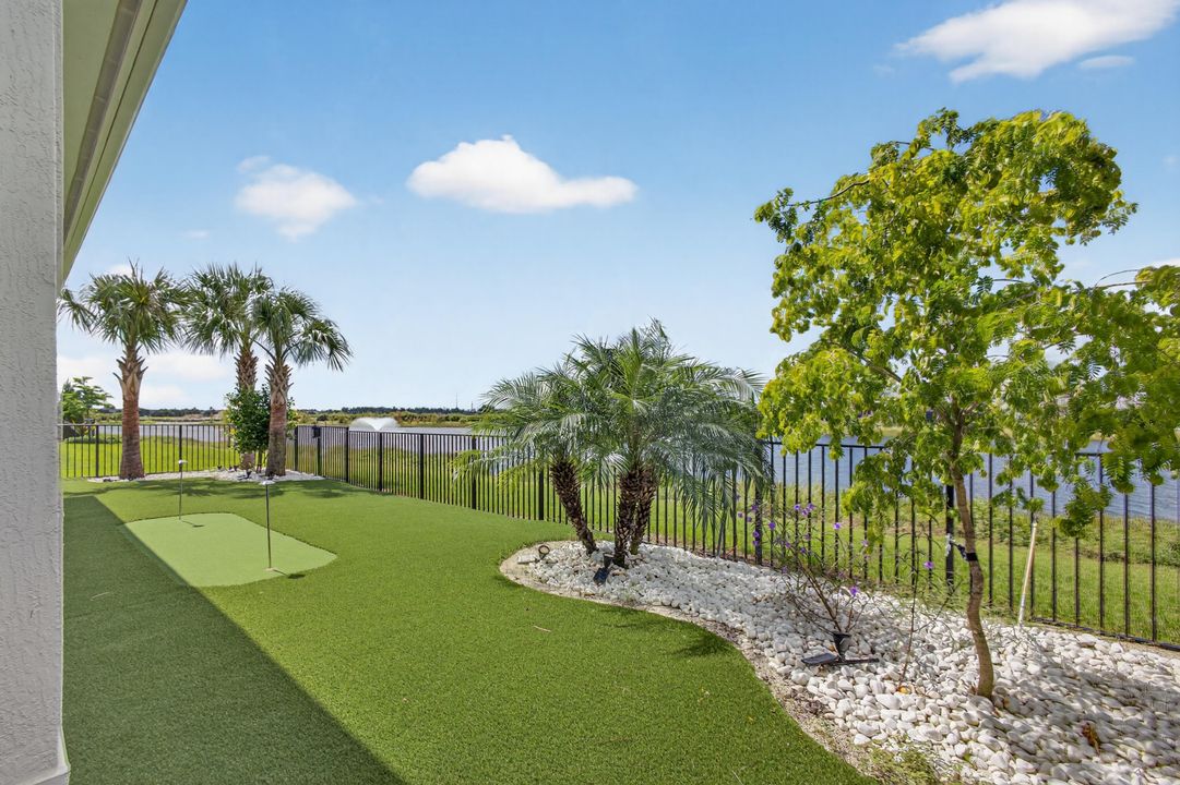 For Sale: $1,300,000 (3 beds, 2 baths, 2409 Square Feet)