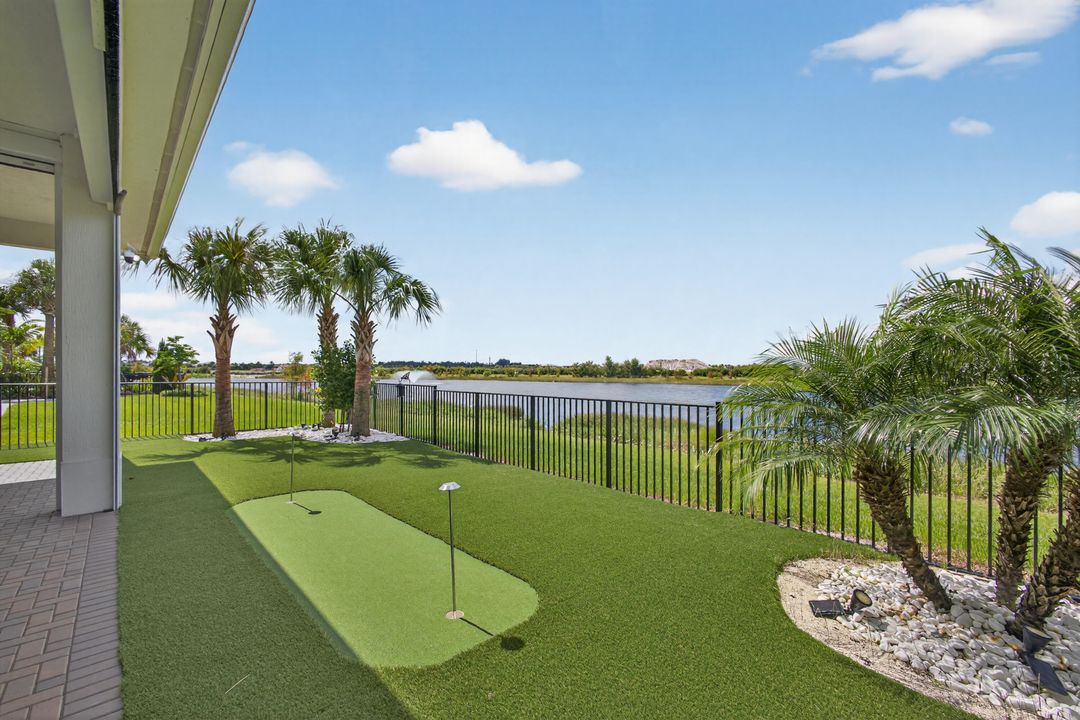 For Sale: $1,300,000 (3 beds, 2 baths, 2409 Square Feet)