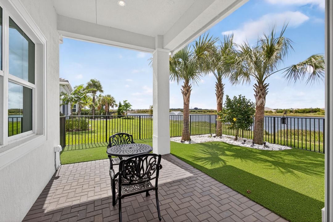 For Sale: $1,300,000 (3 beds, 2 baths, 2409 Square Feet)