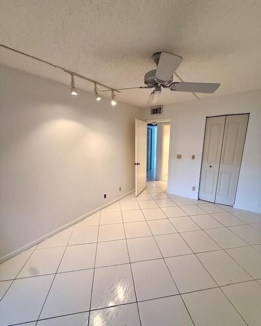 En Renta: $1,700 (2 camas, 2 baños, 896 Pies cuadrados)