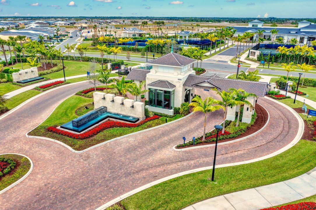 For Sale: $1,300,000 (3 beds, 2 baths, 2409 Square Feet)