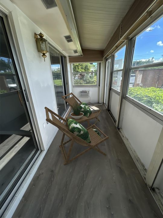 待售: $130,000 (2 贝兹, 2 浴室, 883 平方英尺)