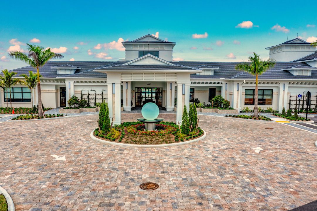 For Sale: $995,000 (3 beds, 3 baths, 2574 Square Feet)