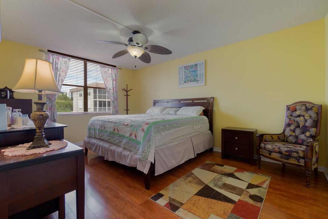 For Rent: $2,500 (2 beds, 2 baths, 963 Square Feet)