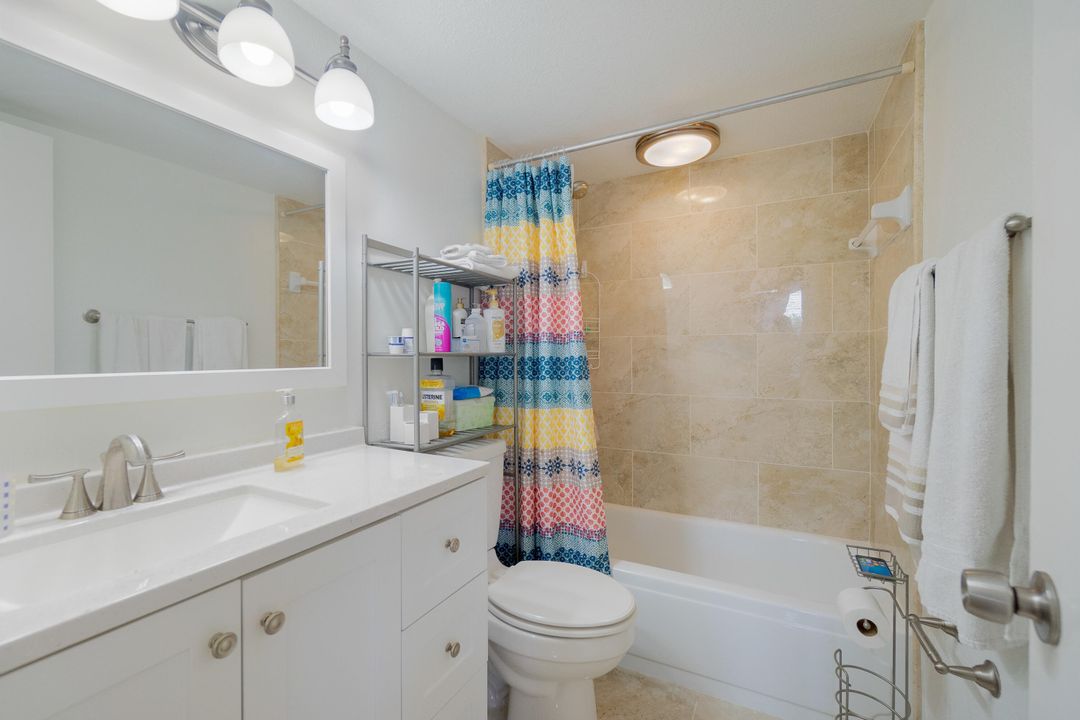 For Rent: $2,500 (2 beds, 2 baths, 963 Square Feet)