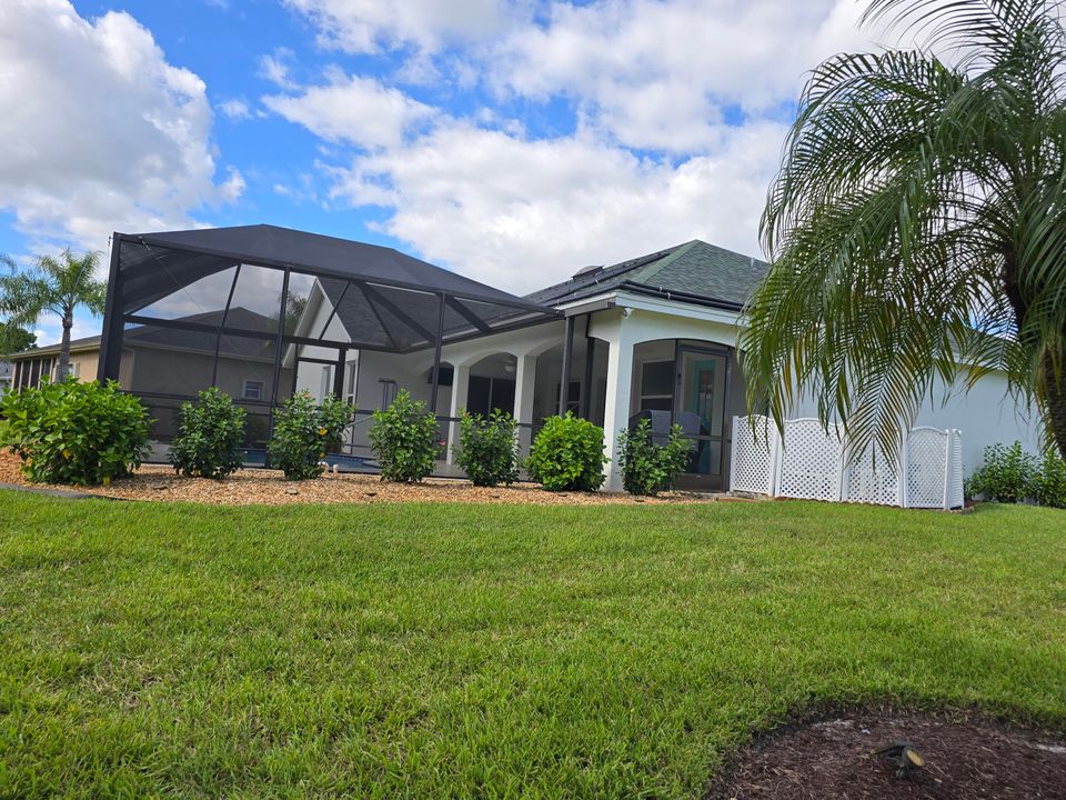 合同活跃: $485,000 (3 贝兹, 2 浴室, 1738 平方英尺)