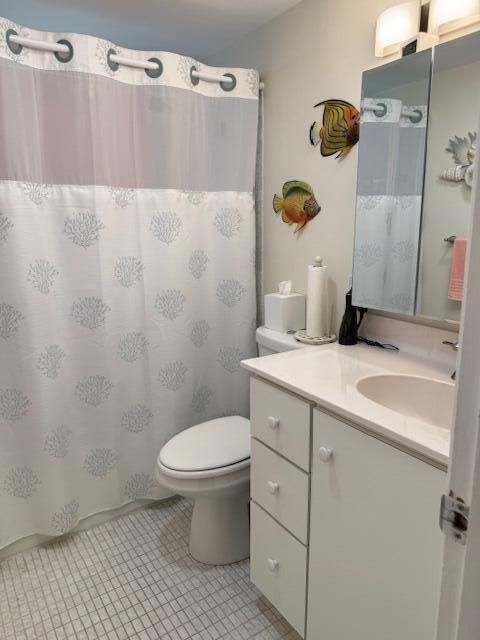 For Sale: $163,900 (2 beds, 1 baths, 819 Square Feet)