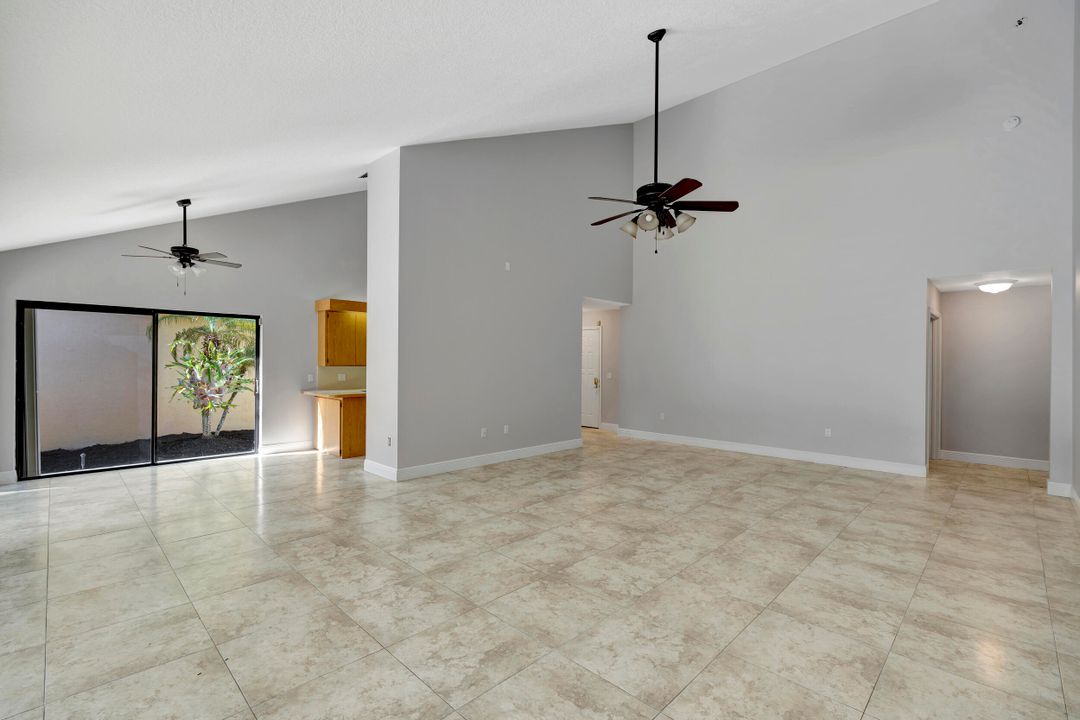 For Rent: $4,300 (3 beds, 2 baths, 1889 Square Feet)