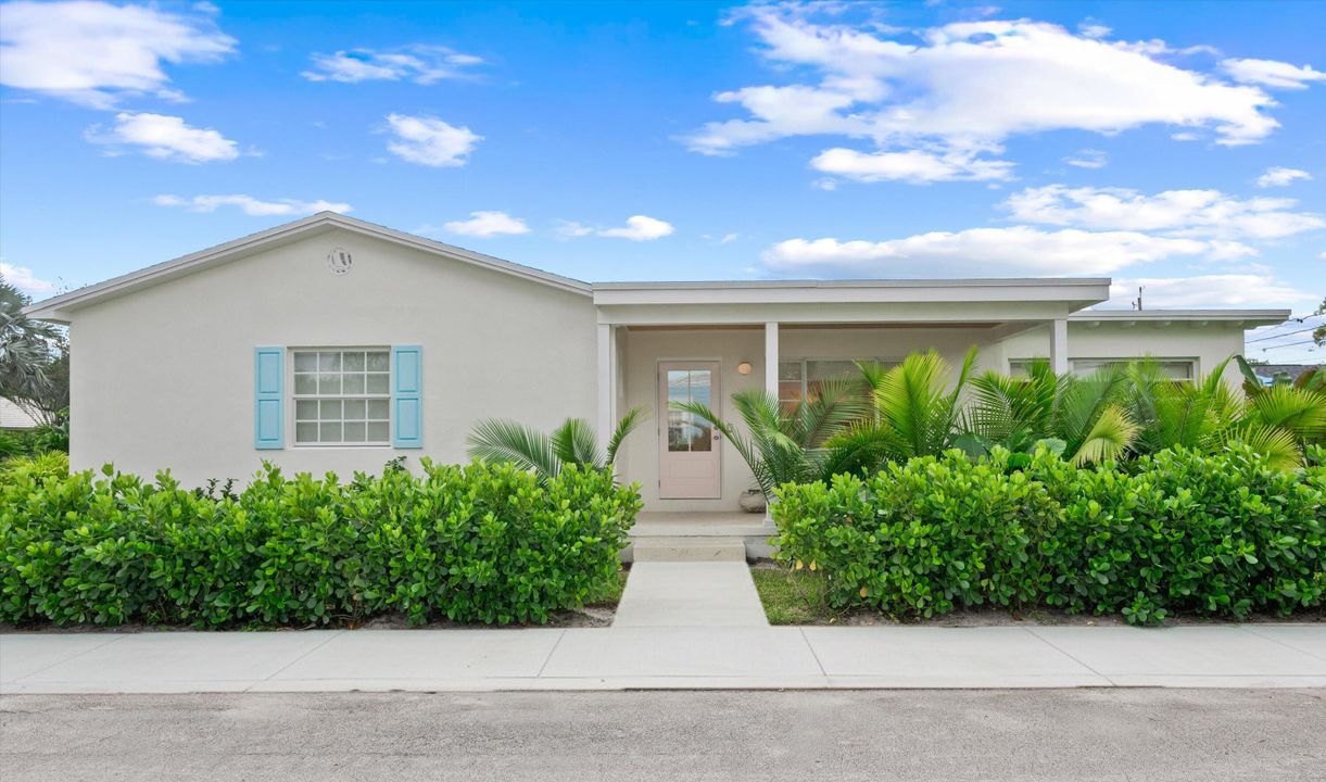 For Sale: $849,000 (2 beds, 2 baths, 1629 Square Feet)