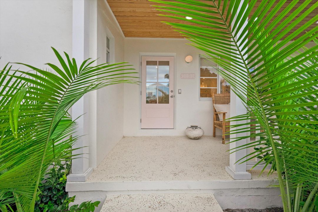 For Sale: $849,000 (2 beds, 2 baths, 1629 Square Feet)