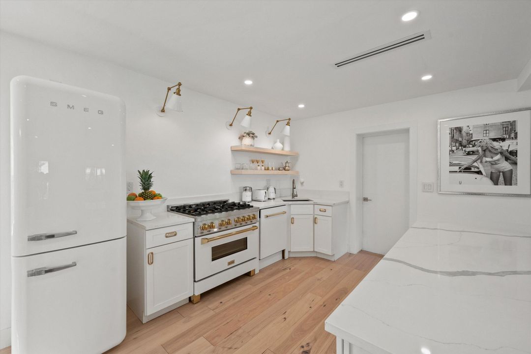 For Sale: $849,000 (2 beds, 2 baths, 1629 Square Feet)