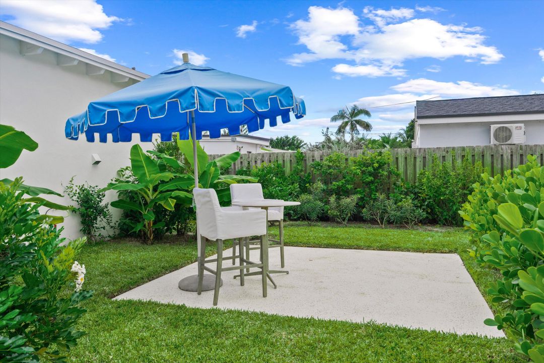 For Sale: $849,000 (2 beds, 2 baths, 1629 Square Feet)