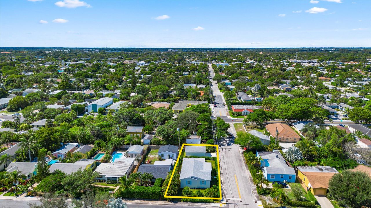 For Sale: $849,000 (2 beds, 2 baths, 1629 Square Feet)