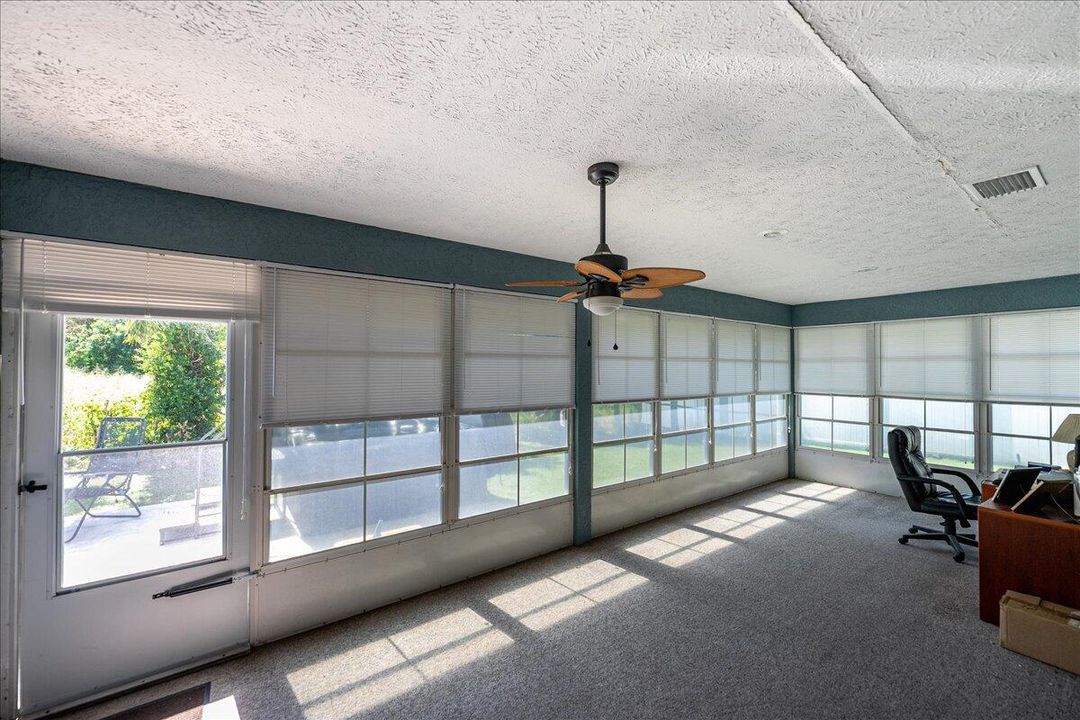 待售: $424,900 (3 贝兹, 2 浴室, 1960 平方英尺)