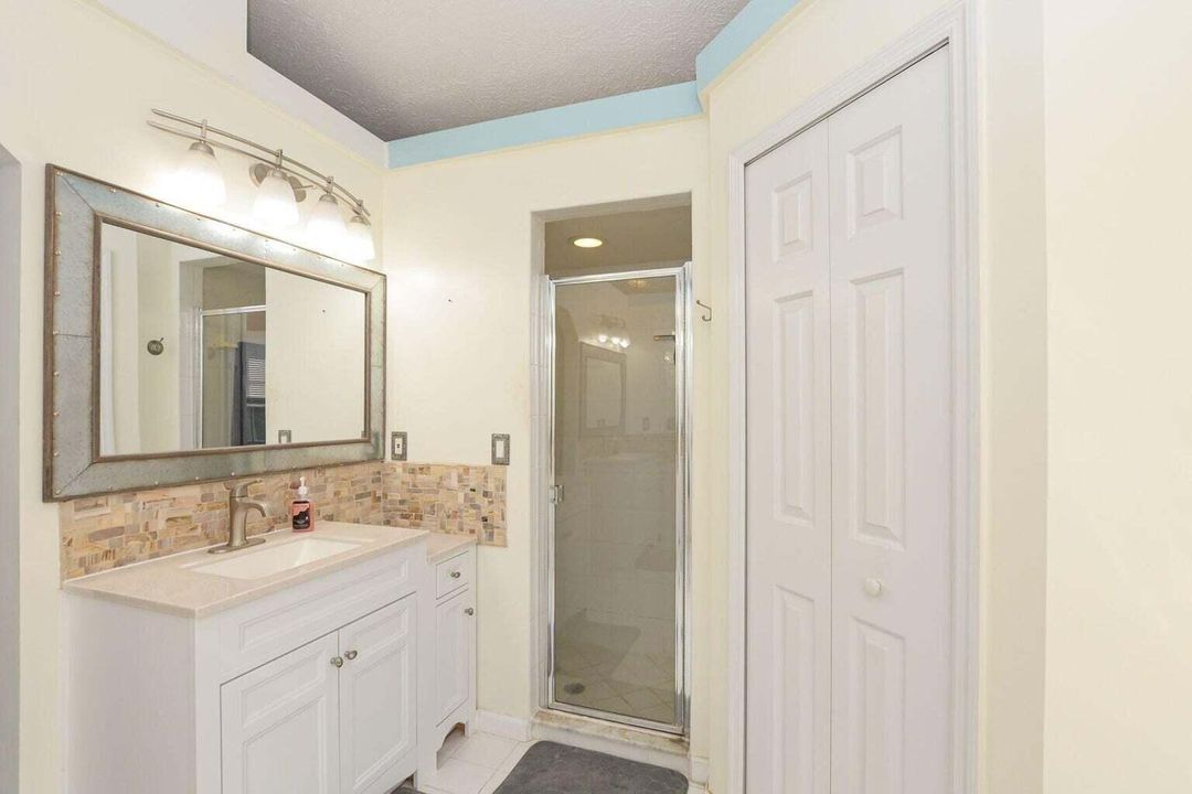 待售: $424,900 (3 贝兹, 2 浴室, 1960 平方英尺)