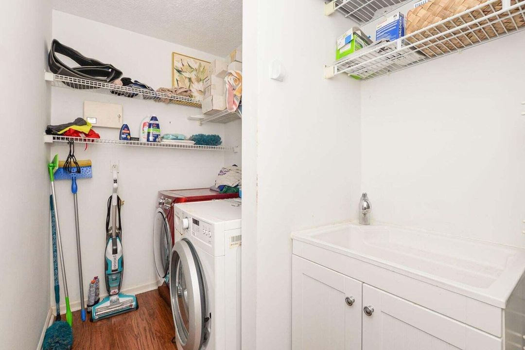 待售: $424,900 (3 贝兹, 2 浴室, 1960 平方英尺)