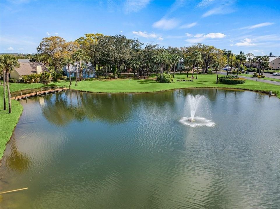 На продажу: $239,000 (2 спален, 2 ванн, 1060 Квадратных фут)