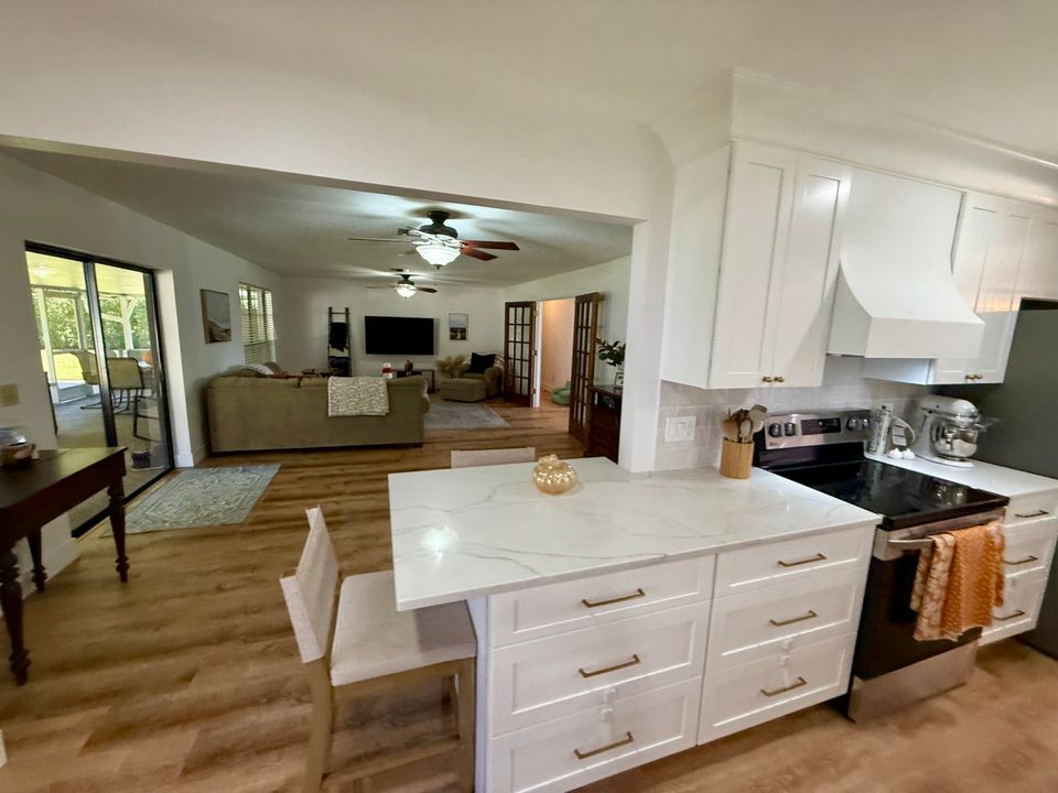 En Venta: $499,000 (3 camas, 2 baños, 2048 Pies cuadrados)