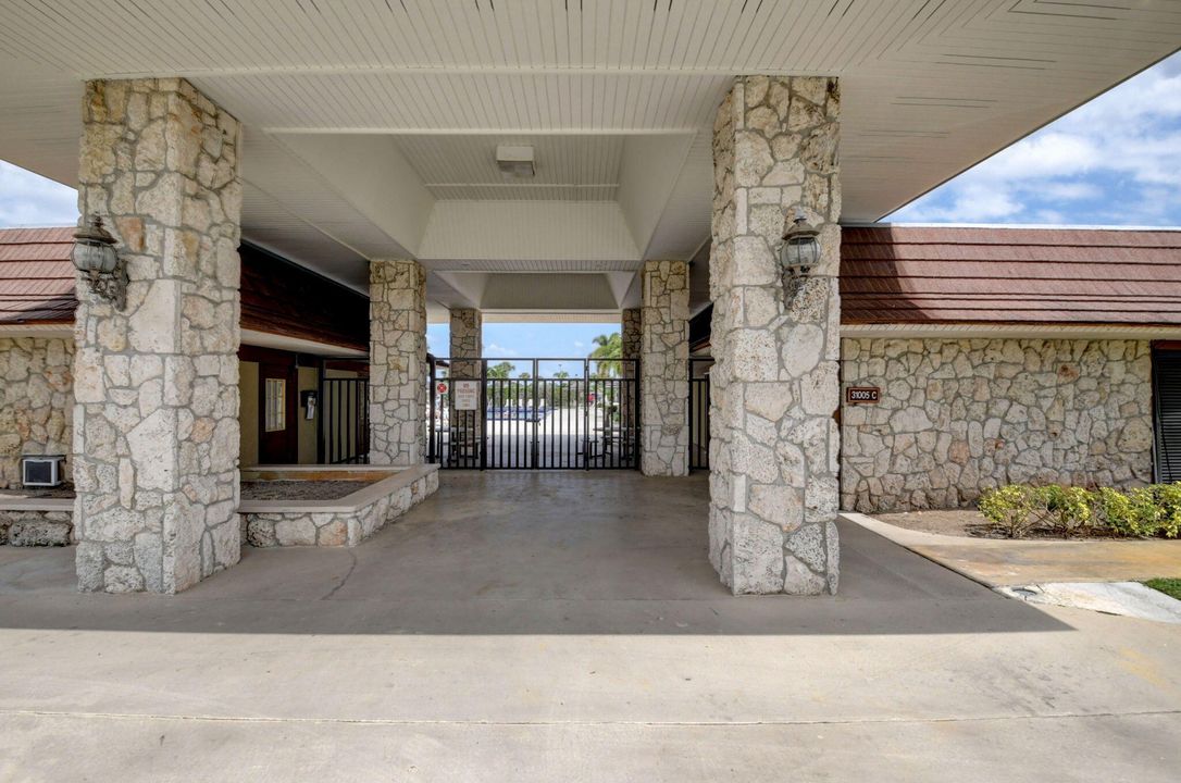 待售: $198,500 (2 贝兹, 2 浴室, 1344 平方英尺)